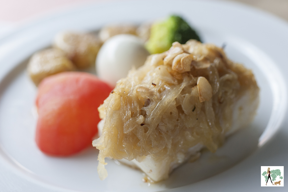 prato de bacalhau com tomate e ovo