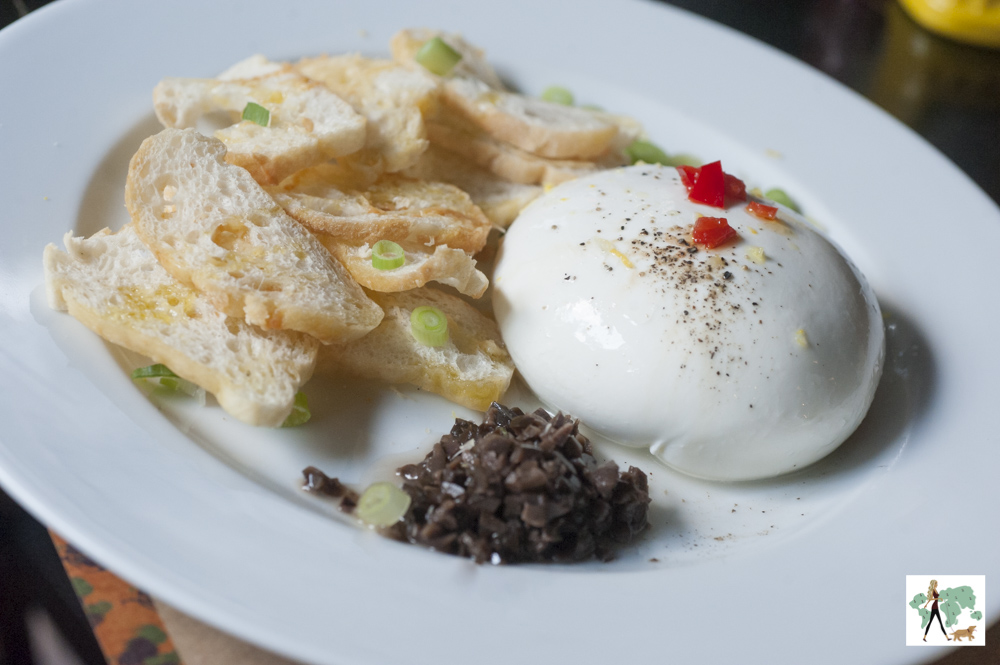 burrata e torradinhas