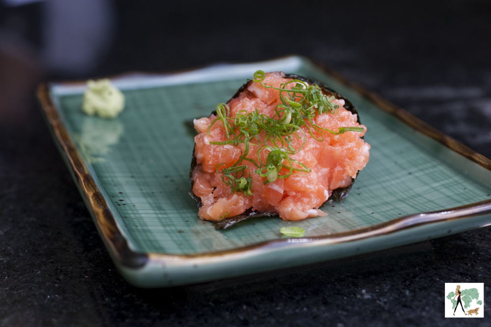 Tatá Sushi no Itaim é pet friendly temaki de salmão